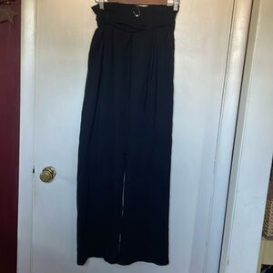 Ladies dress pants. Cinch waist and wide leg. Waist tie. XS. Nice condition